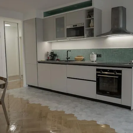 70 M 2 Steps From Canal Saint-martin *